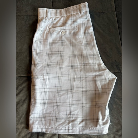 Men's Pebble Beach Golf Shorts Gray & White Plaid Size 40 - Picture 3 of 4